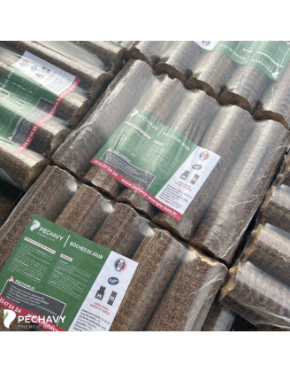 Bûches densifiées (bûches compressées) – Demi palette de 60 packs de 5 bûchettes de 8 kg.