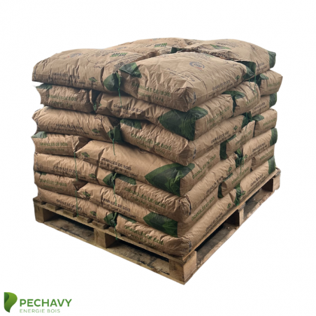 Granulés de bois naturels de la marque Grasasa en demi palette de 28 sacs de 18kg. Certifications DIN + et EN +.