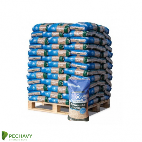 Granulés de bois résineux de la marque EO2 pour le chauffage de votre habitation en palette de 66 sacs de 15 kg certifiés DIN +.
